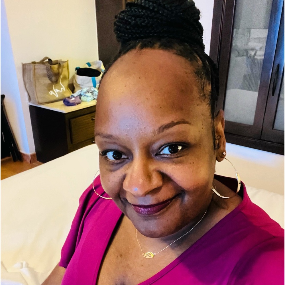 Meet your Posher, Natashia